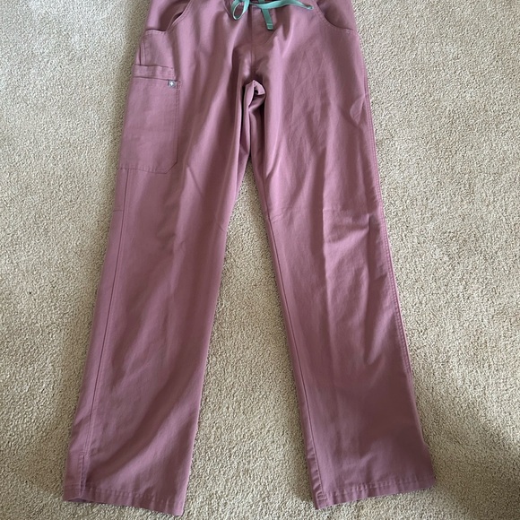 Figs Mineral Mauve Scrub Set L&L/T - Picture 4 of 6